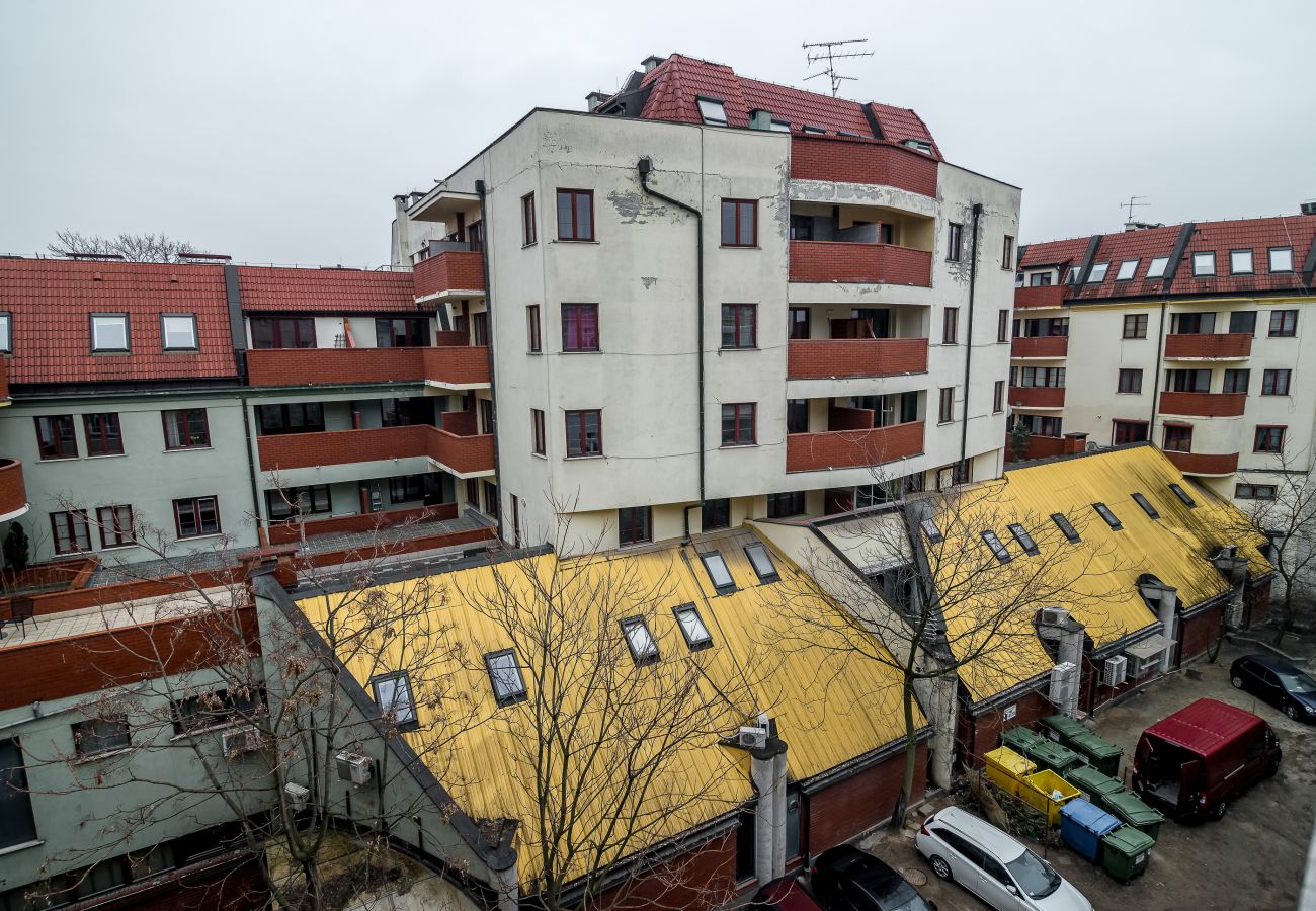 blick, aussenansicht, blick von der wohnung, stadtansicht, innenhof, wohnung, miete