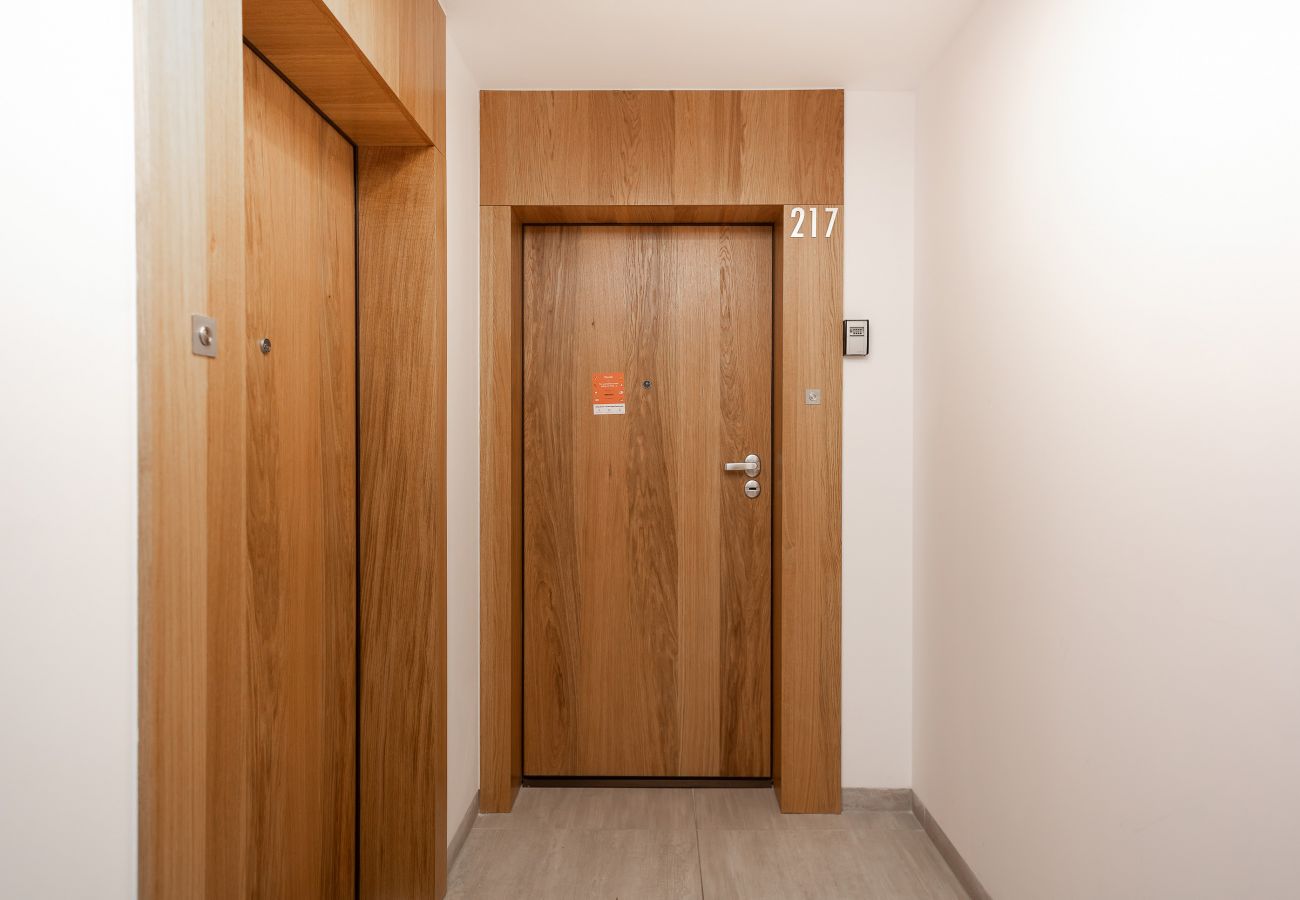 Ferienwohnung in Warszawa - Zwei-Schlafzimmer Appartment mit Balkon Rondo Wiatraczna 207