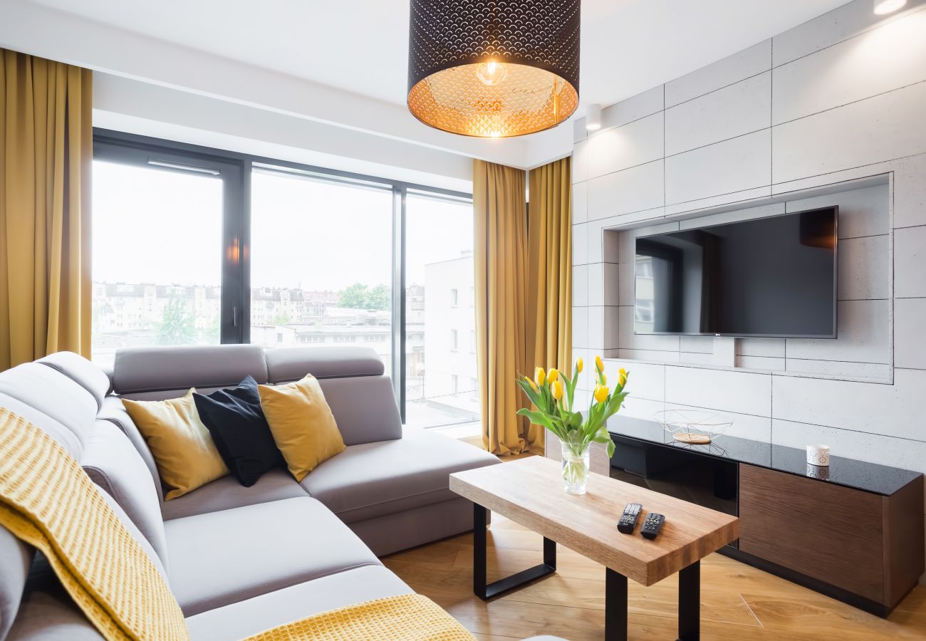 Wohnzimmer, Sofa, Couchtisch, Fernseher, Wohnung, Interieur, Miete