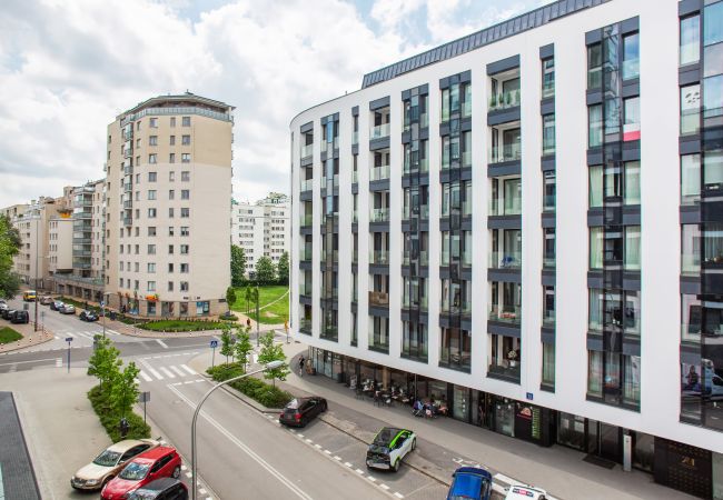 Ferienwohnung in Warszawa - Appartment Dzielna 64/111 | WiFi, Smart TV, Schlafzimmer, Balkon