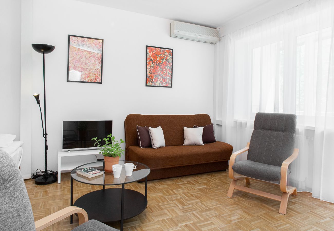 Studio in Warszawa - Studio Kakowskiego 11/15 | WiFi, Klimaanlage, Parkplatz, Balkon