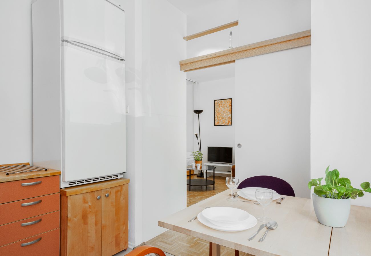 Studio in Warszawa - Studio Kakowskiego 11/15 | WiFi, Klimaanlage, Parkplatz, Balkon