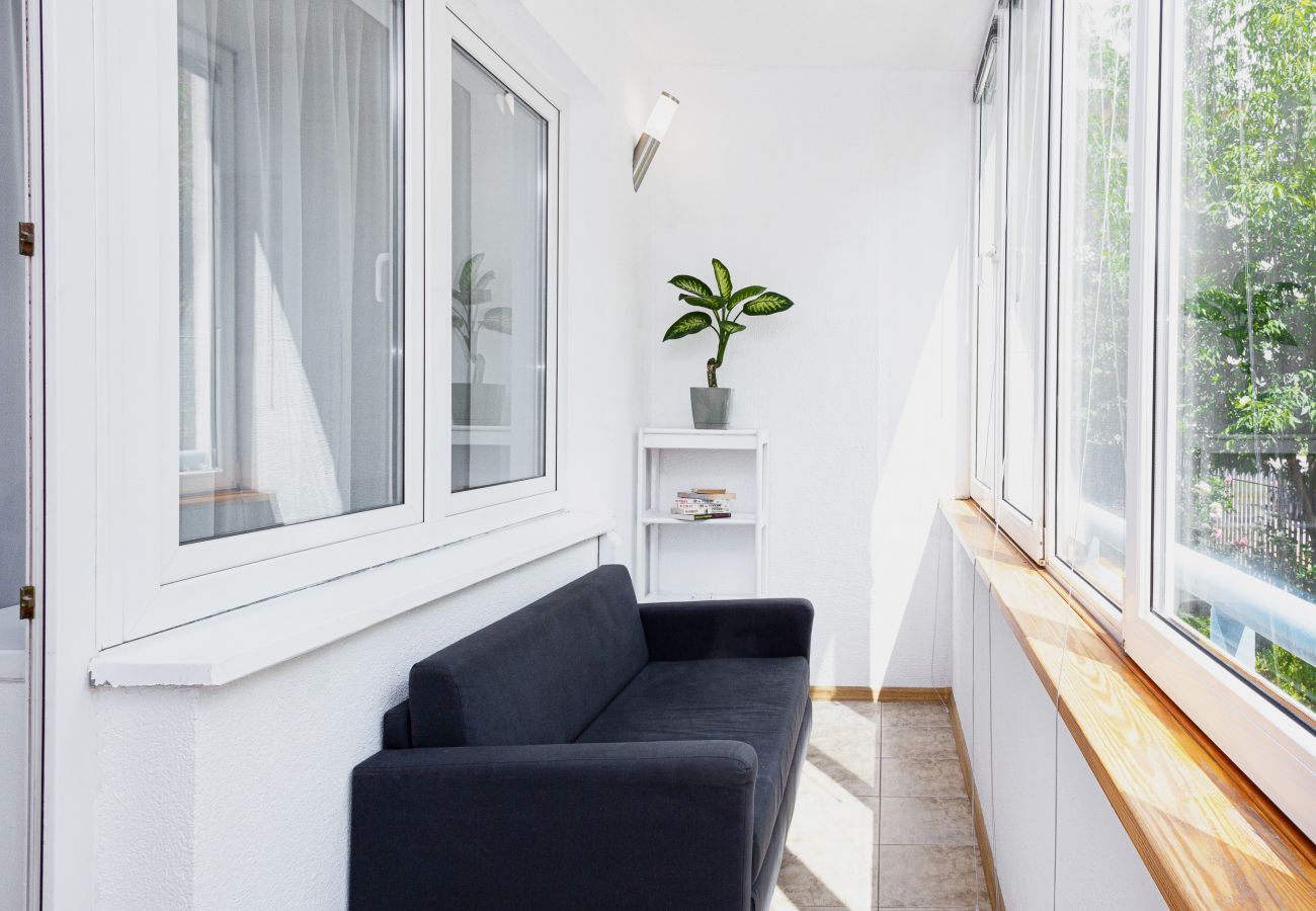 Studio in Warszawa - Studio Kakowskiego 11/15 | WiFi, Klimaanlage, Parkplatz, Balkon