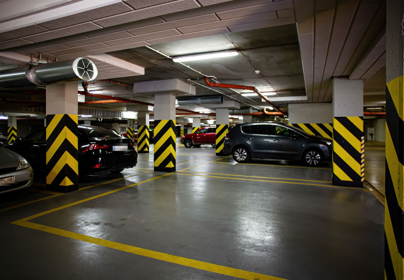 Garage, Wohnung, Parkplatz, Mehrfamilienhaus, Mehrfamilienhaus Interieur, Miete