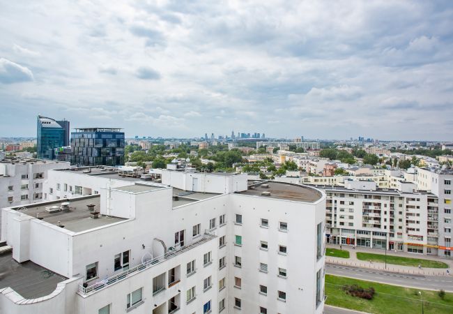 Ferienwohnung in Warszawa - Ein-Schlafzimmer Appartment mit Balkon Rondo Wiatraczna 207/125