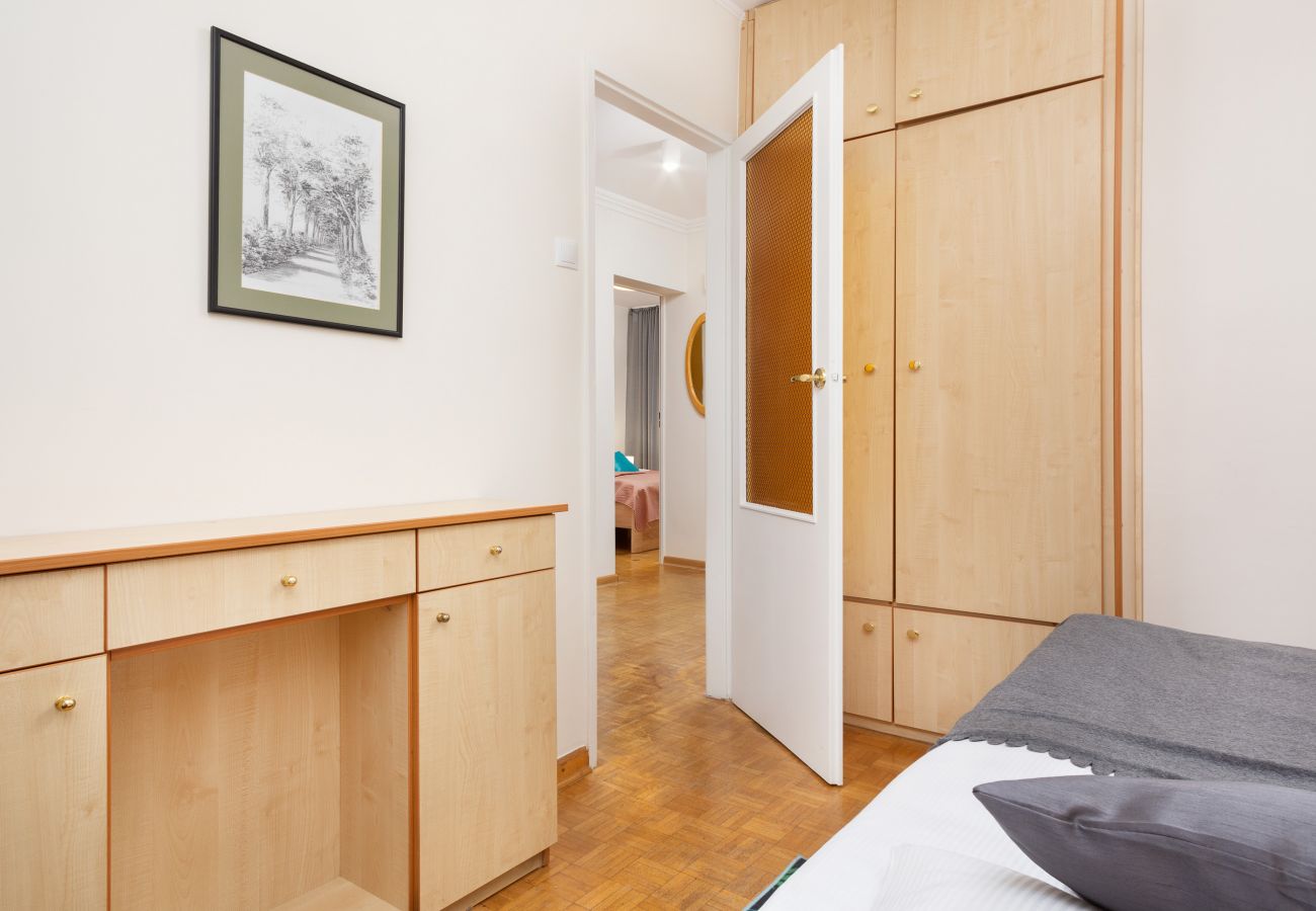 Ferienwohnung in Warszawa - Wohnung in Arabska 10 | 2 Schlafzimmer, Balkon