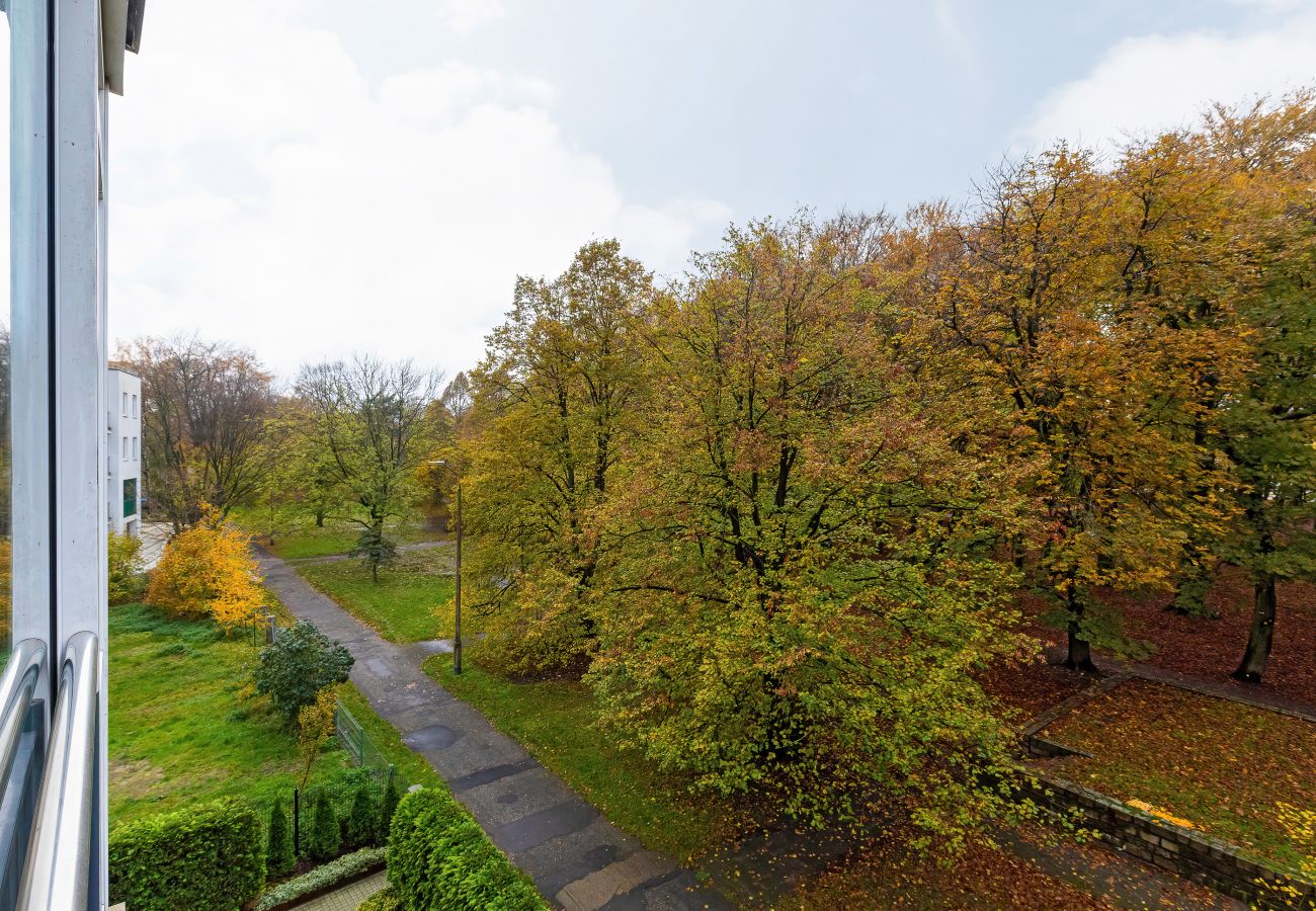 blick, blick vom balkon, blick von der wohnung, parkblick, wohnung, aussenansicht, miete