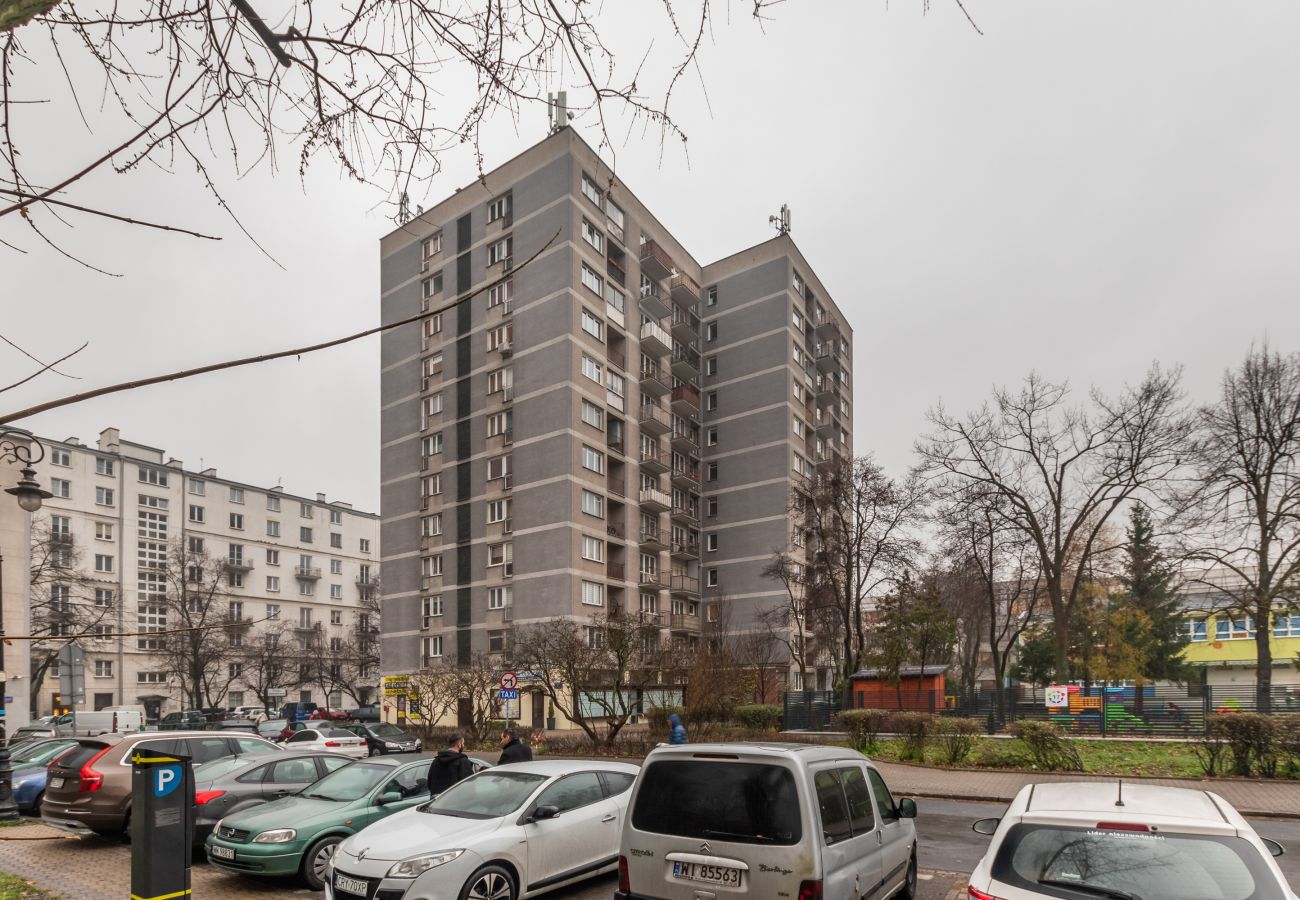 Ferienwohnung in Warszawa - Apartment mit 1 Schlafzimmer und Balkon | Dąbrowskiego