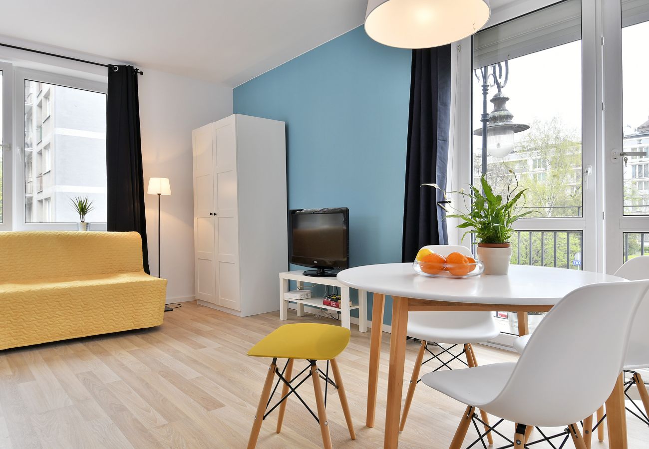 Ferienwohnung in Warszawa - Apartment mit 1 Schlafzimmer und Balkon | Dąbrowski-Platz