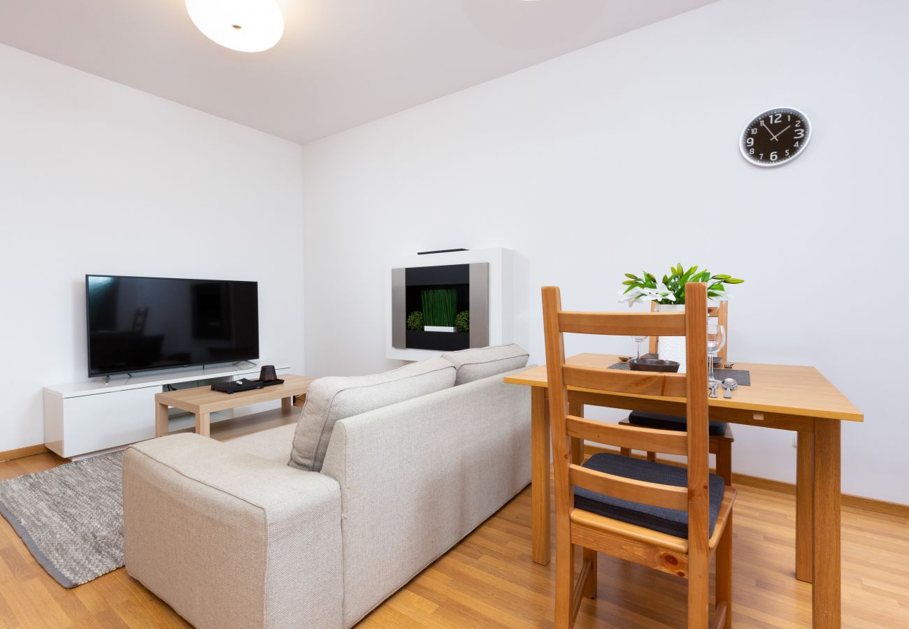 Ferienwohnung in Gdańsk - Platynowa, Gdańsk, 1bedroom, Garden, Smart TV