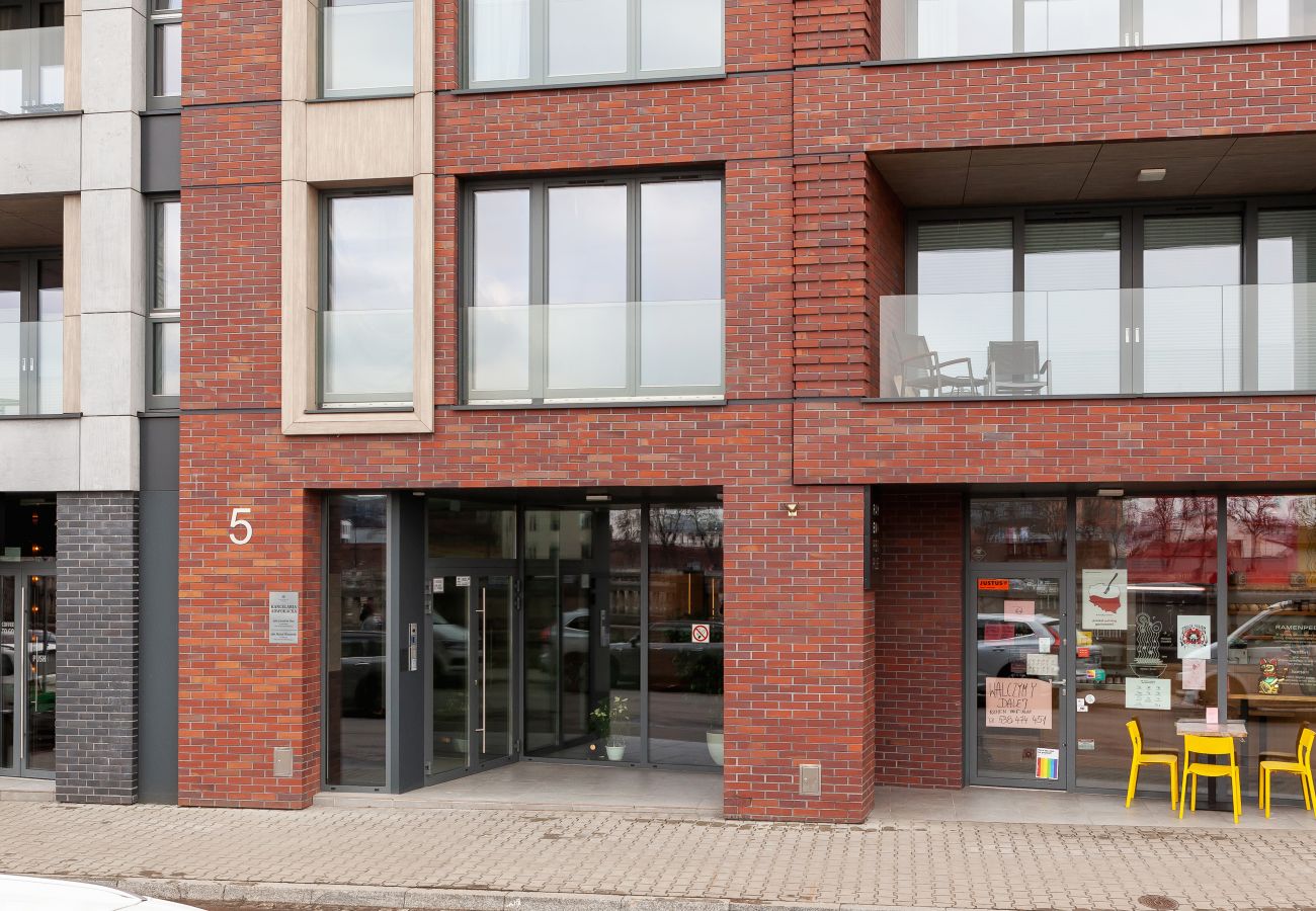 Ferienwohnung in Kraków - Nadwiślańska 5/9, 1 Schlafzimmer Apartment mit Balkon, Krakau