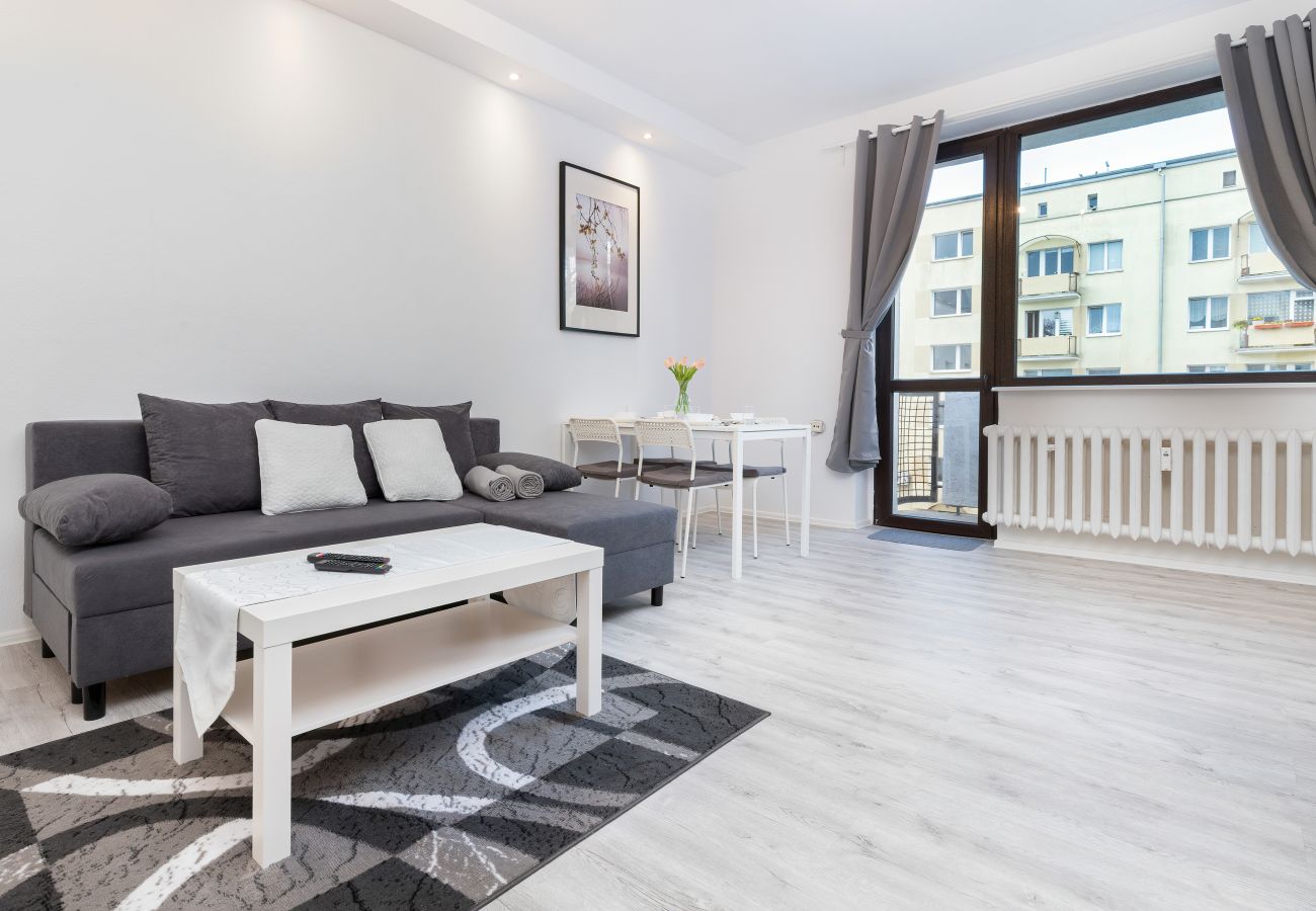 Ferienwohnung in Gdynia - Ein-Schlafzimmer-Apartment, Świętojańska 139, Gdynia Śródmieście