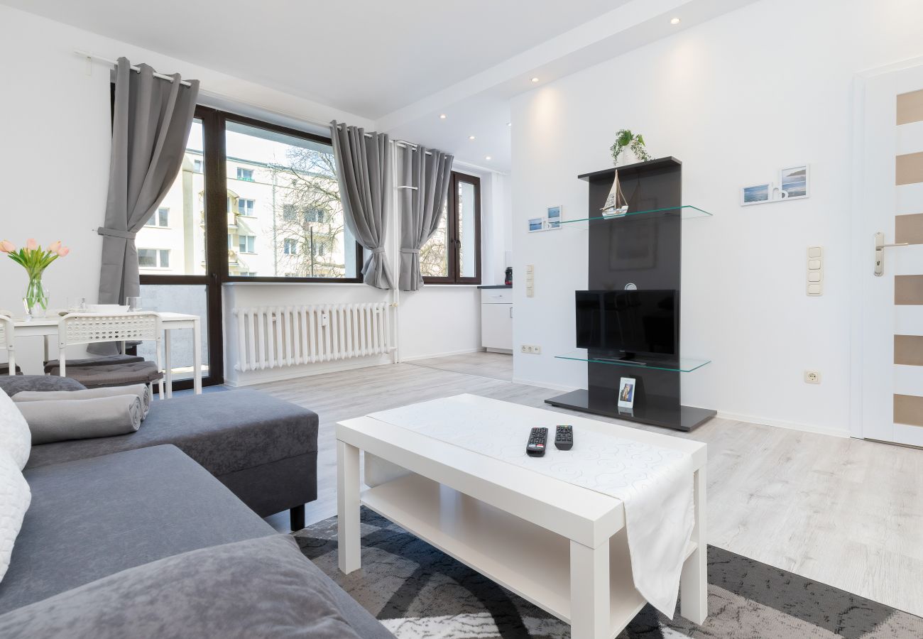 Ferienwohnung in Gdynia - Ein-Schlafzimmer-Apartment, Świętojańska 139, Gdynia Śródmieście