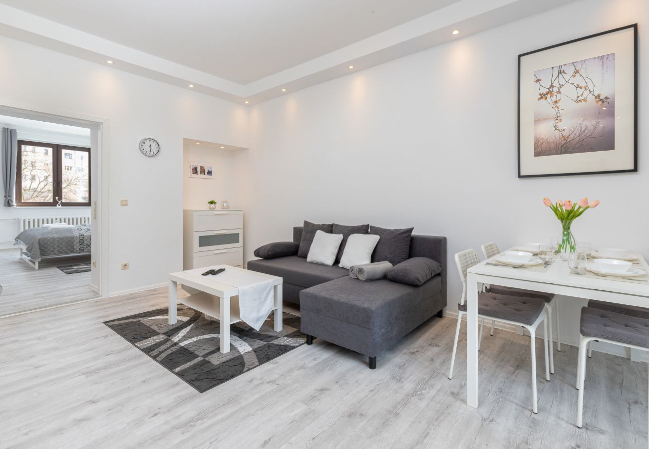 Ferienwohnung in Gdynia - Ein-Schlafzimmer-Apartment, Świętojańska 139, Gdynia Śródmieście