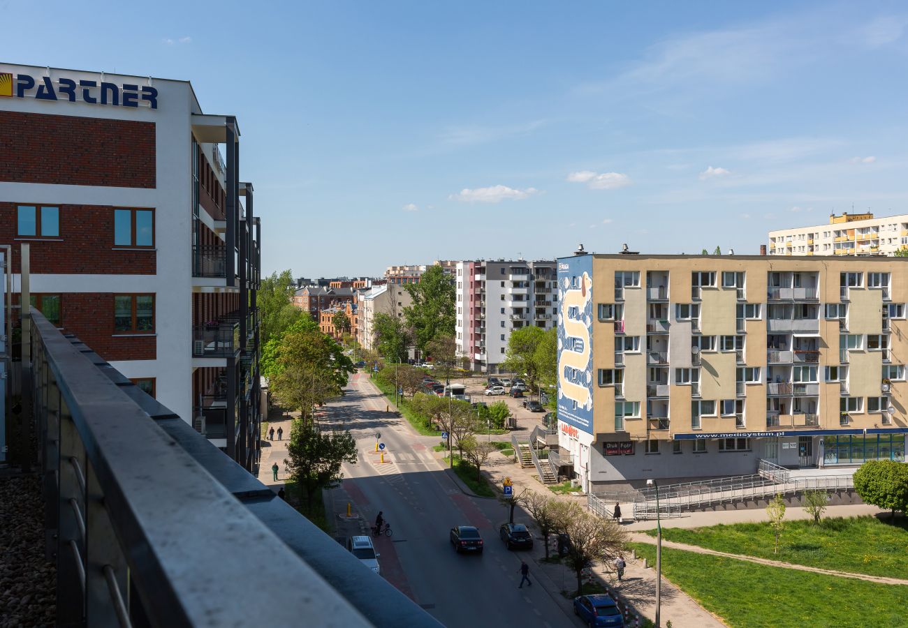 Ferienwohnung in Warszawa - Wohnung Kijowska 7/27 mit einer Terrasse & Parkplatz | Warschau Praga Północ