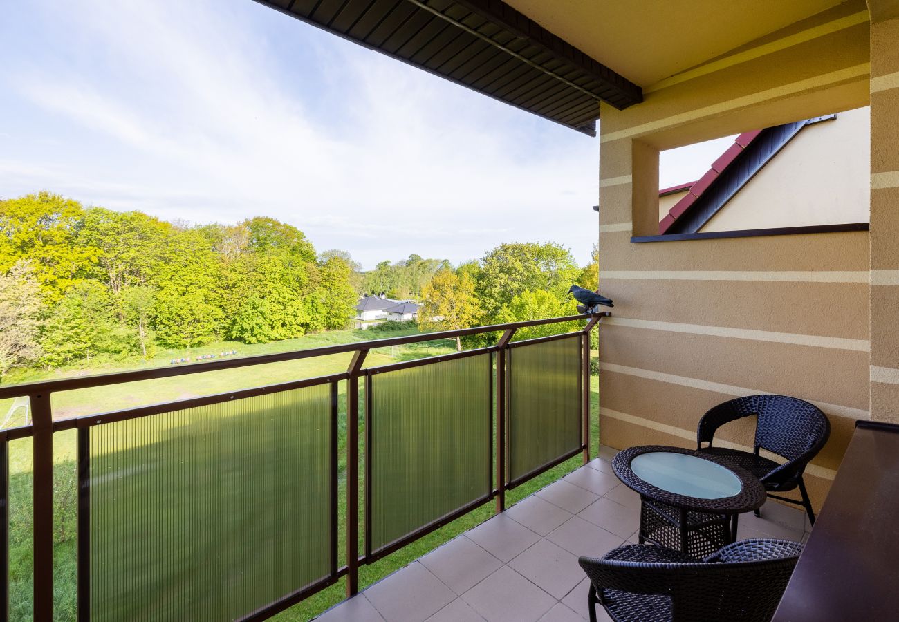 balkon, stühle, tisch, blick, blick vom balkon, blick von der wohnung, außen, wohnung, miete