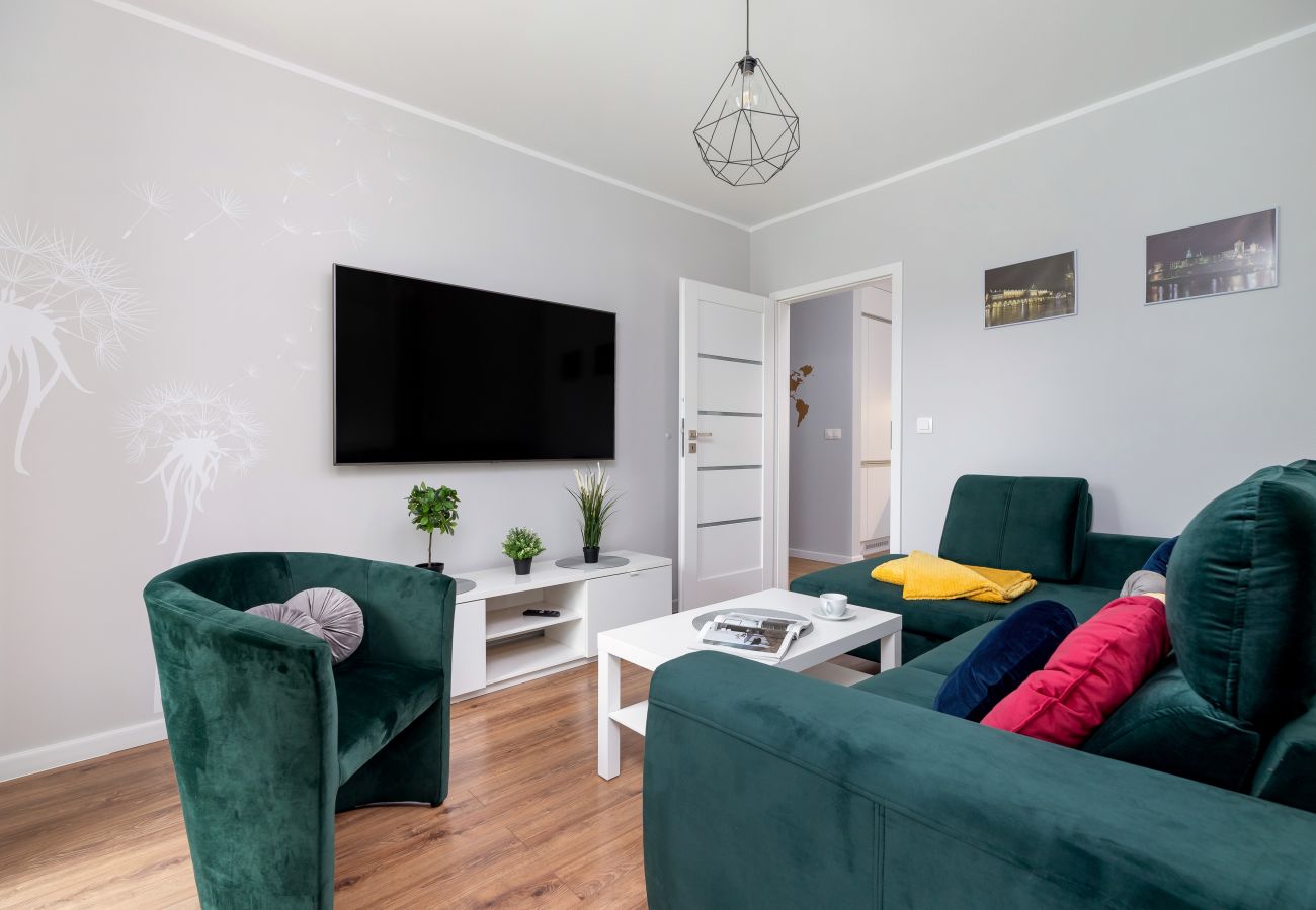 Ferienwohnung in Kraków -  Cystersów 20C / 29, Apartment mit 2 Schlafzimmern, Parkplatz und Balkon, Krakau