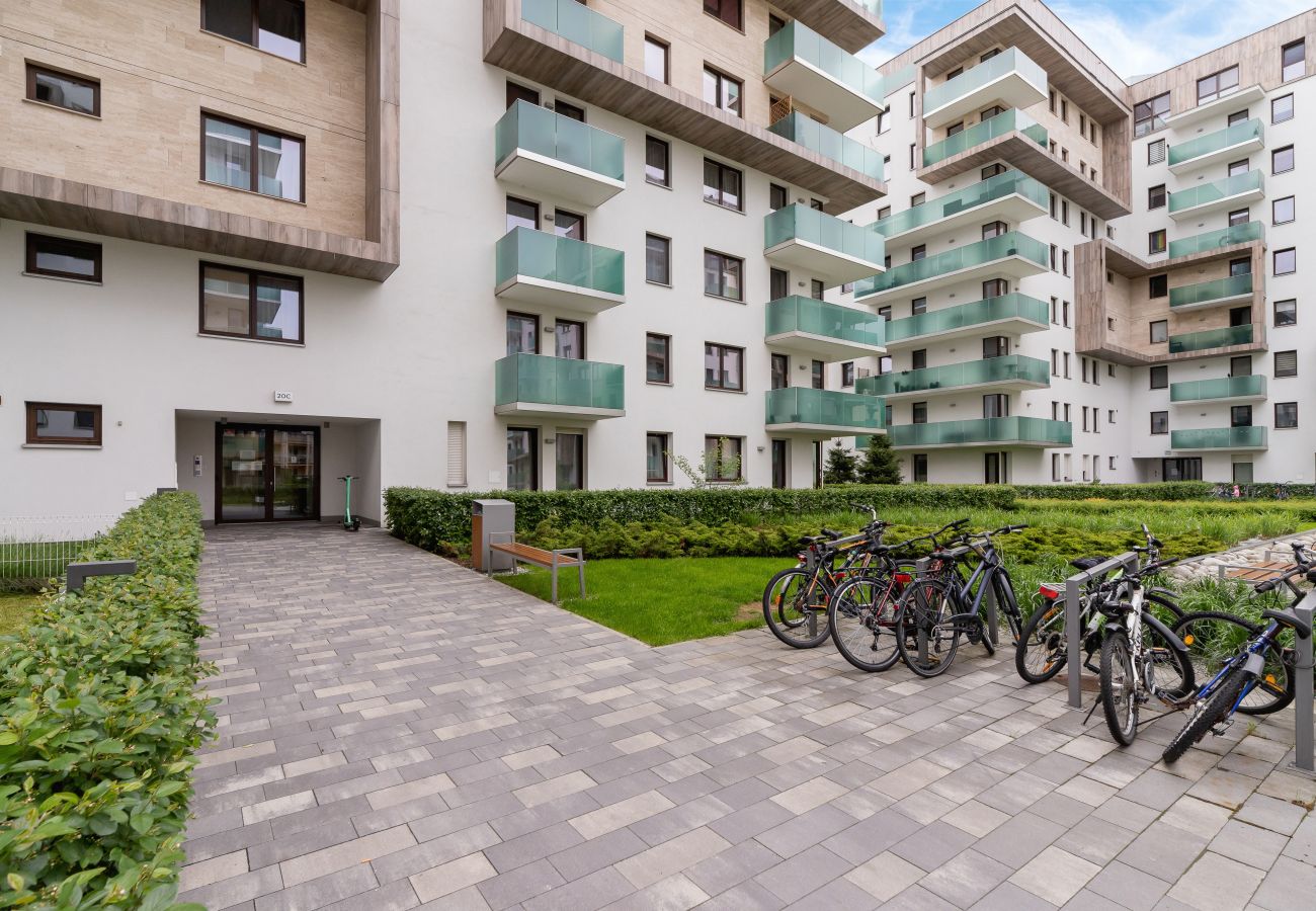 Ferienwohnung in Kraków -  Cystersów 20C / 29, Apartment mit 2 Schlafzimmern, Parkplatz und Balkon, Krakau