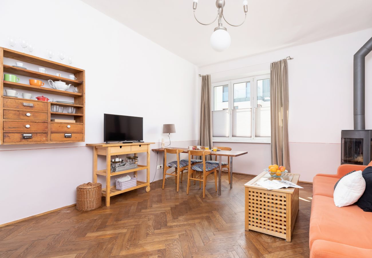 Ferienwohnung in Kraków -  Skawińska 25/13, Retro-Wohnung mit 2 Schlafzimmern, Krakau Kazimierz