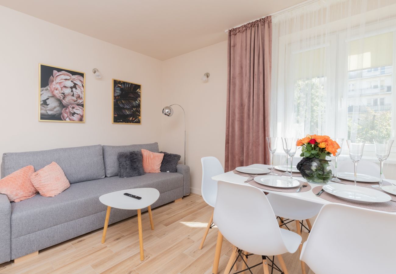 Ferienwohnung in Warszawa - Rejtana 2/1 Apartment mit 2 Schlafzimmern | Warschau Mokotów