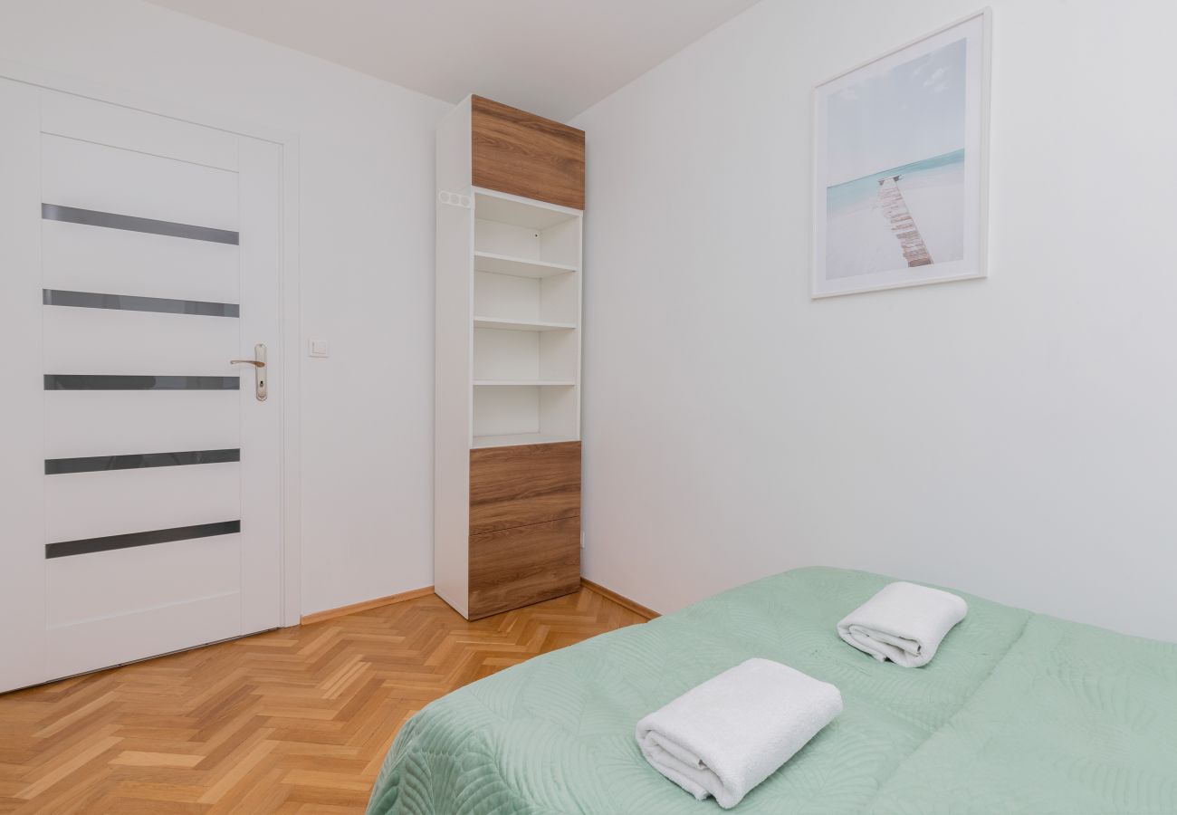 Ferienwohnung in Gdynia - Wyspiańskiego 10/58 Gdynia | 2 Schlafzimmer & Balkon