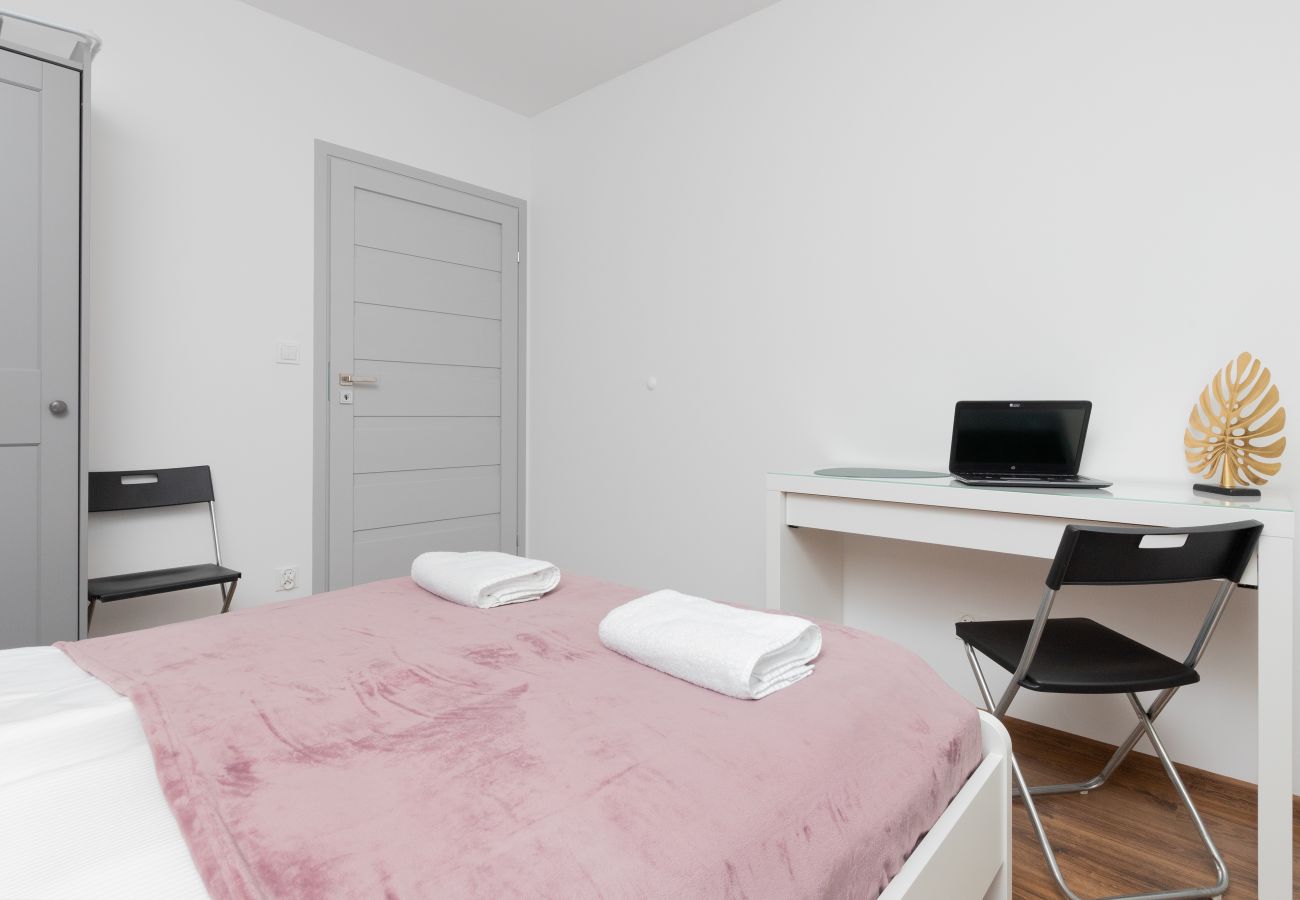 Ferienwohnung in Gdańsk - Danzig Kliniczna 5B / 36 | 1 Schlafzimmer, Balkon & Parkplatz