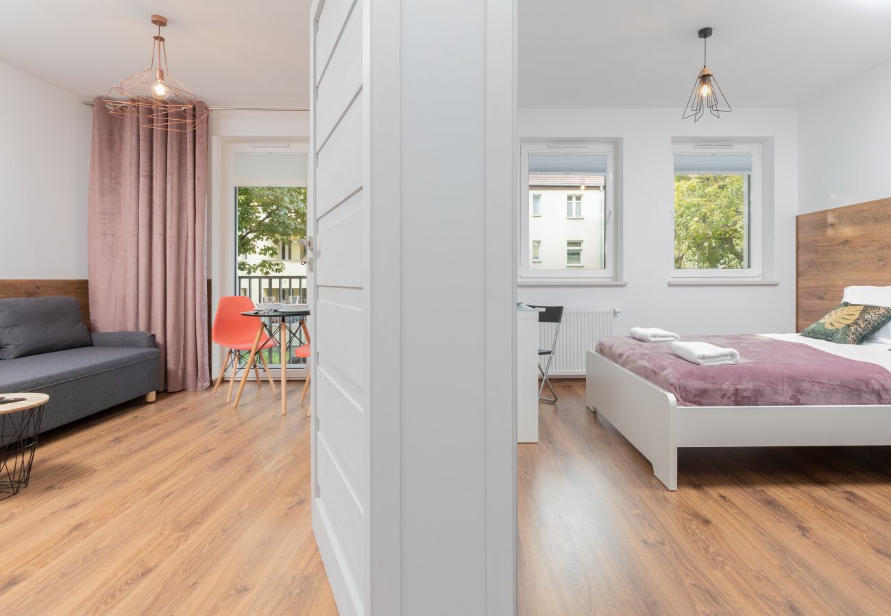 Ferienwohnung in Gdańsk - Danzig Kliniczna 5B / 36 | 1 Schlafzimmer, Balkon & Parkplatz