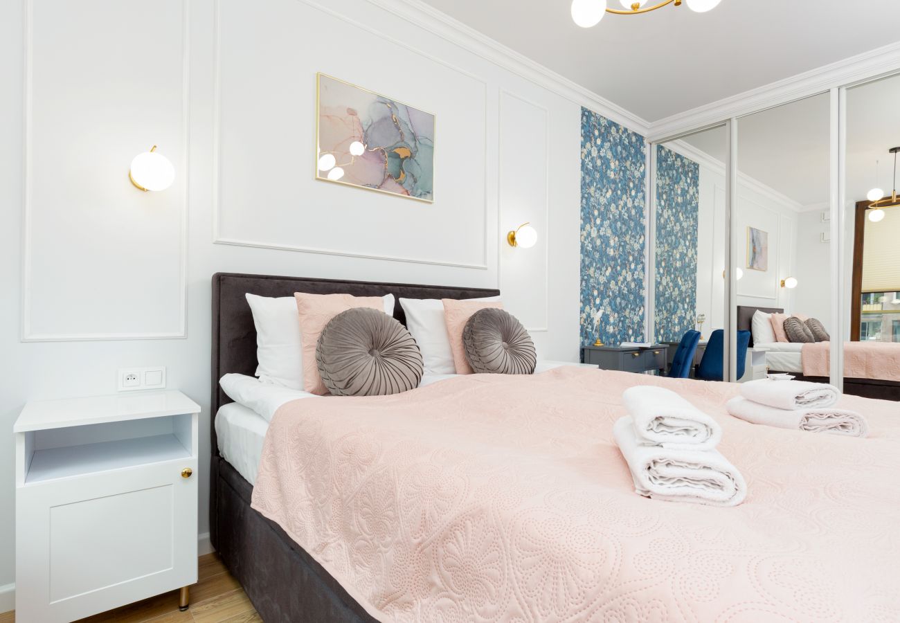 Ferienwohnung in Warszawa - Ogrodowa 31/35 Nr 22, 1 Schlafzimmer Prestige, Warschau Wola