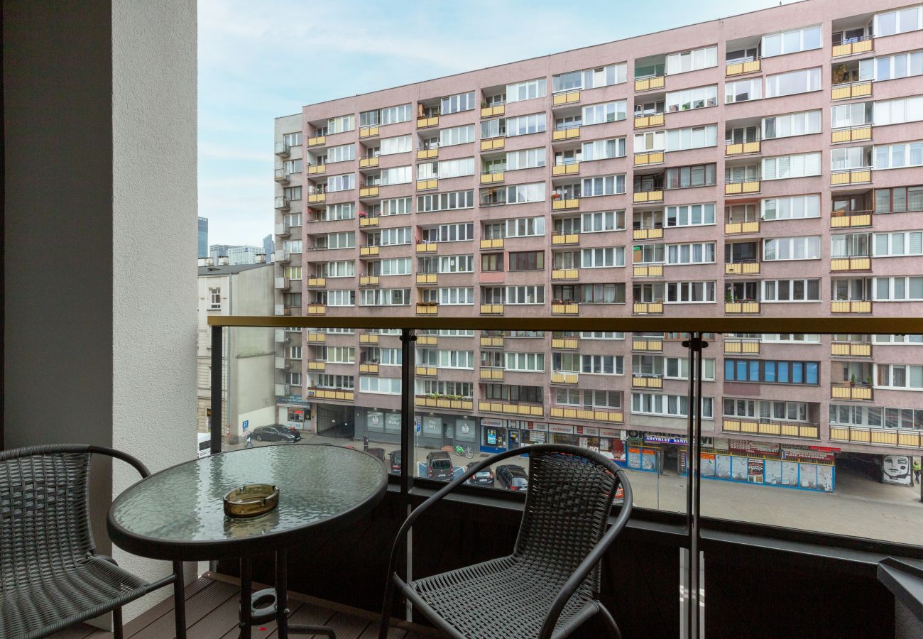 Ferienwohnung in Warszawa - Ogrodowa 31/35 Nr 22, 1 Schlafzimmer Prestige, Warschau Wola