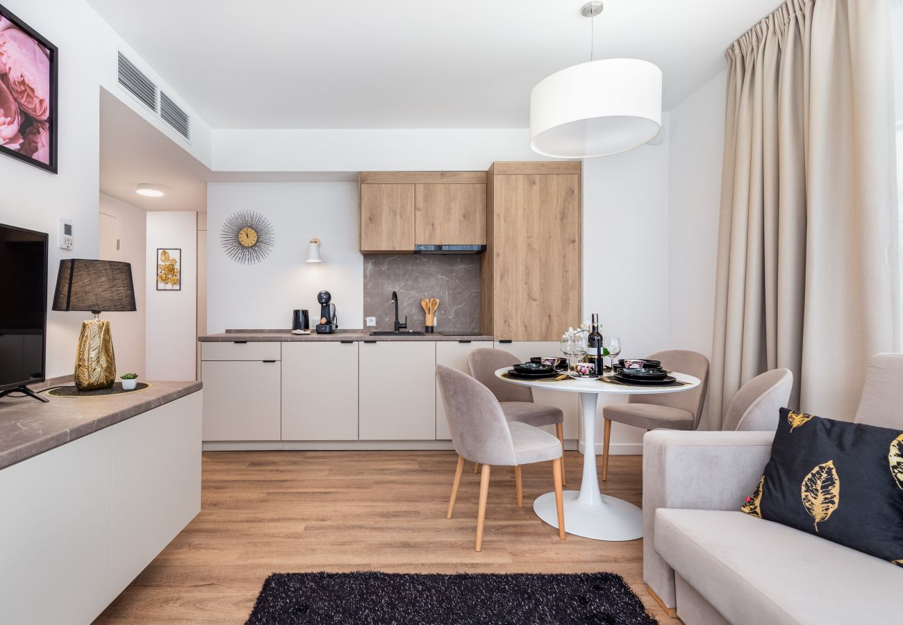 Ferienwohnung in Mielno - 54 / 5 000 Wyniki tłumaczenia Jantaris A1 | Apartment mit zwei Schlafzimmern und einer Terrasse 