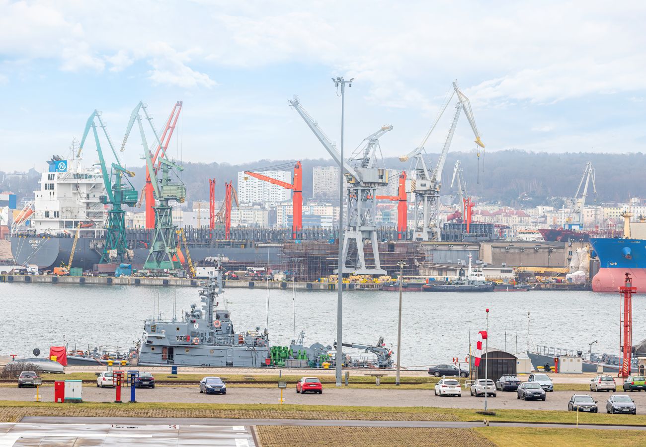 Ferienwohnung in Gdynia - Nadmorskie Tarasy 13/11 | Für 10 Personen mit Blick auf den Hafen