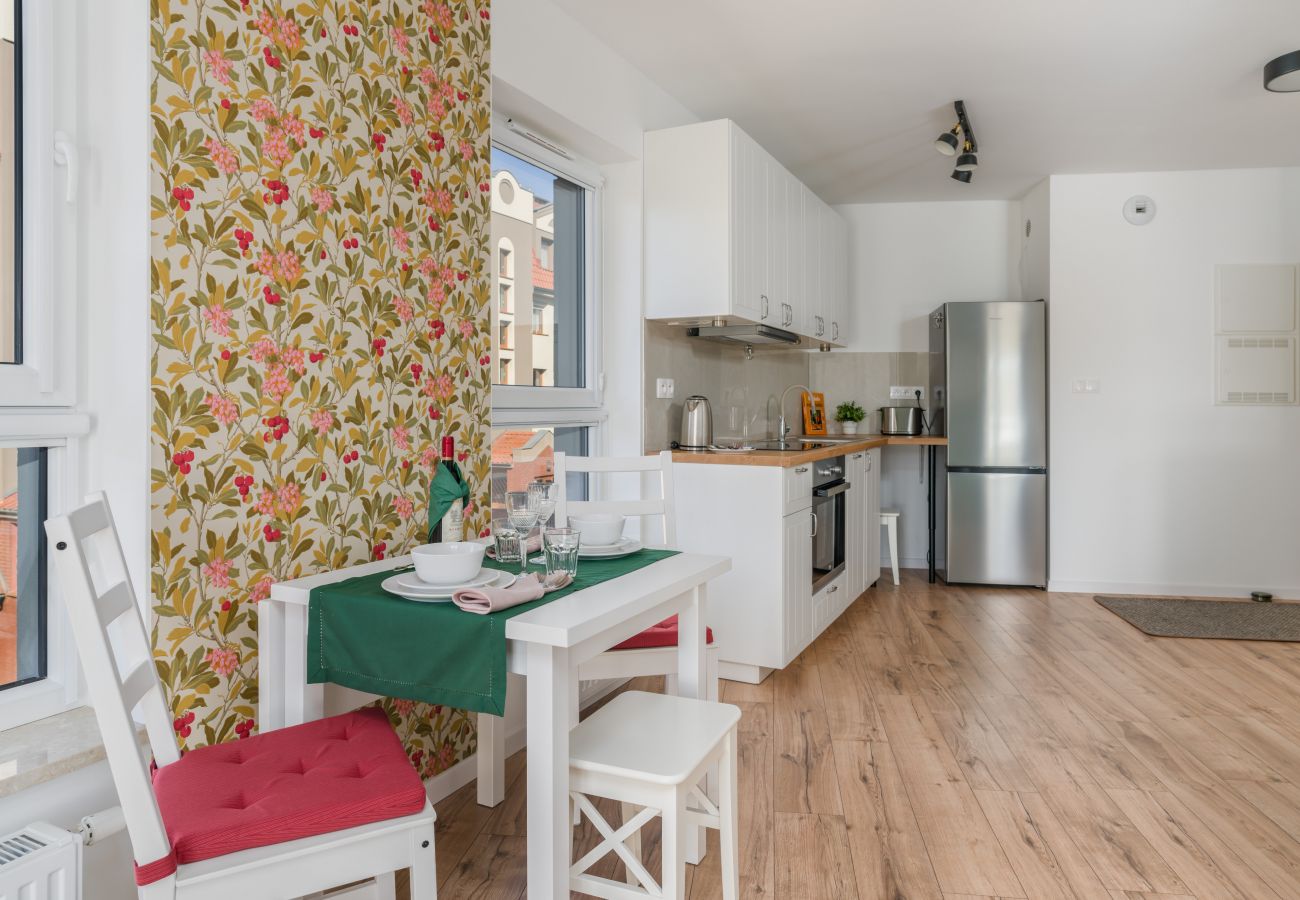 Ferienwohnung in Poznań - Rejtana 4/28, 1 Schlafzimmer, mit Balkon