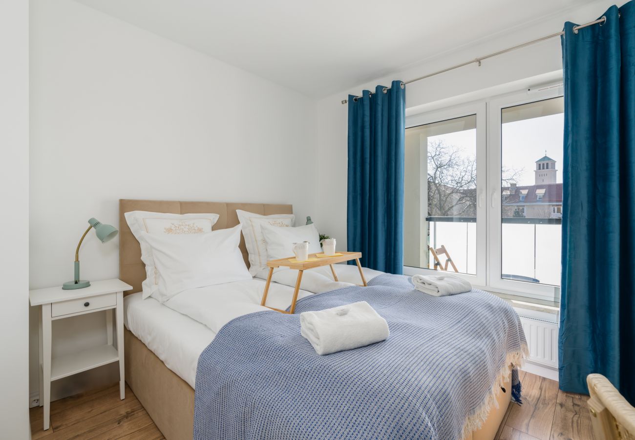 Ferienwohnung in Poznań - Rejtana 4/28, 1 Schlafzimmer, mit Balkon