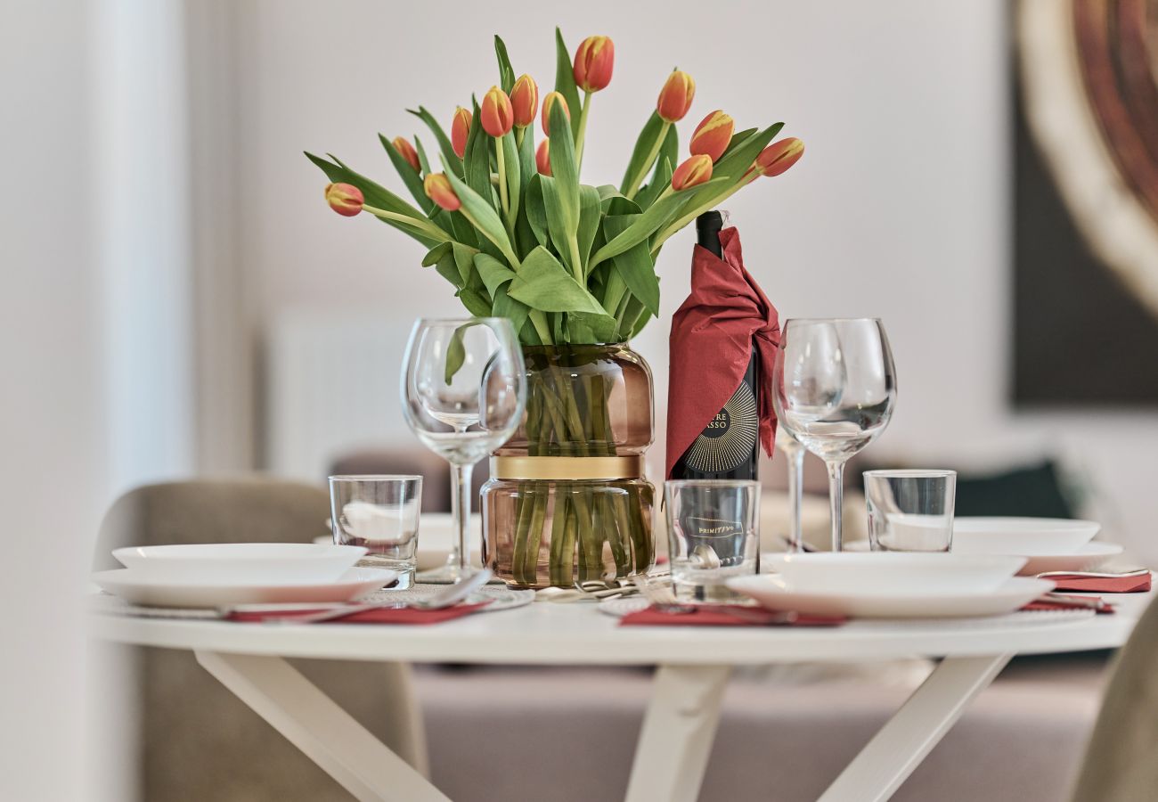 Ferienwohnung in Wrocław - Gwiaździsta 18, 1 Schlafzimmer, Balkon