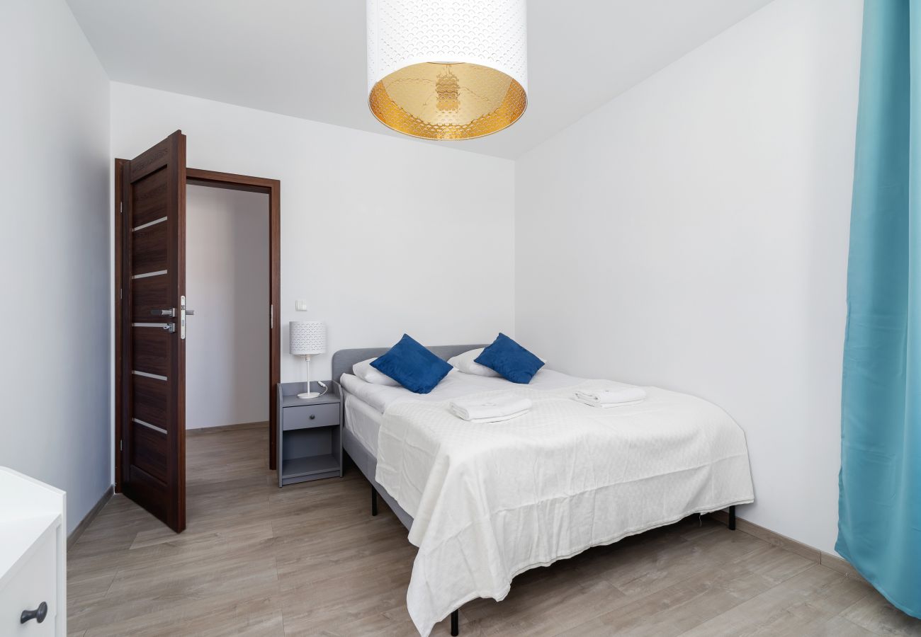 Ferienwohnung in Kraków - Osiedle Avia 6/155, 3 Schlafzimmer, 2 Balkone