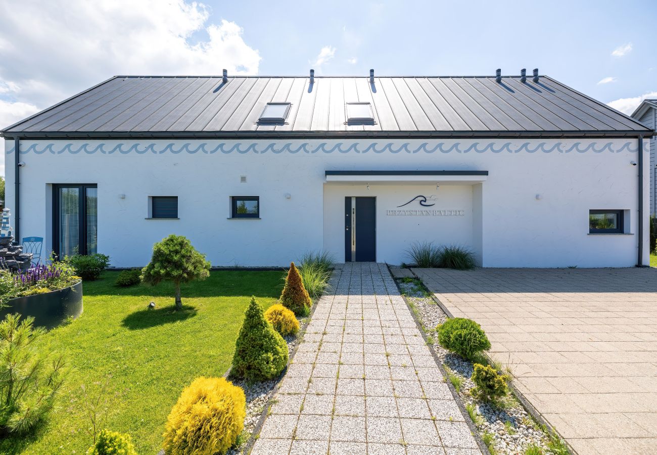 Ferienhaus in Zastań - Przystań Baltic, 4 Schlafzimmer, Sauna, Jacuzzi