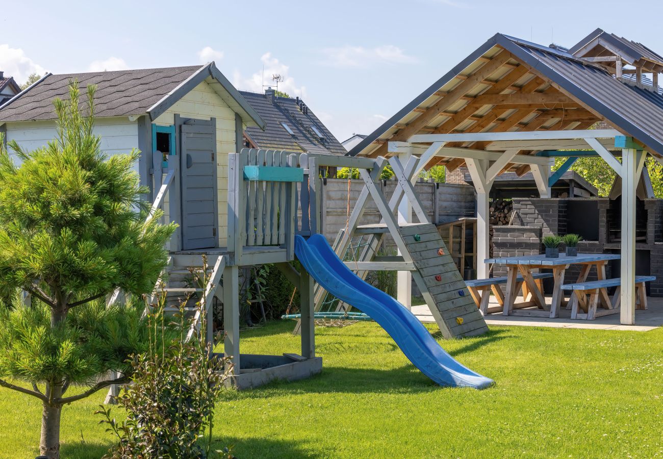 Ferienhaus in Zastań - Przystań Baltic, 4 Schlafzimmer, Sauna, Jacuzzi