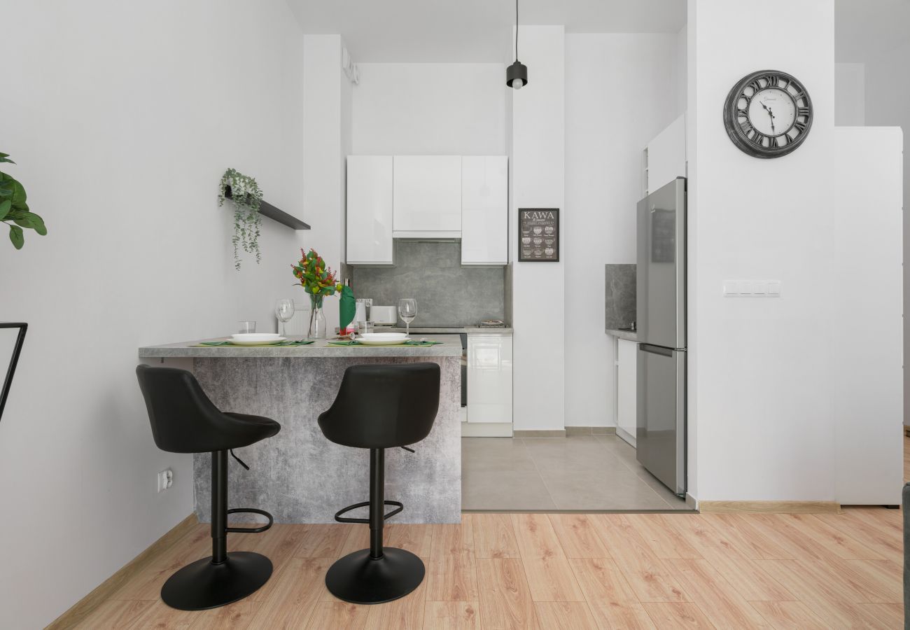 Ferienwohnung in Wrocław - Kajdasza 32 | Moderne Ein-Zimmer-Wohnung mit Terrasse und Parkplatz