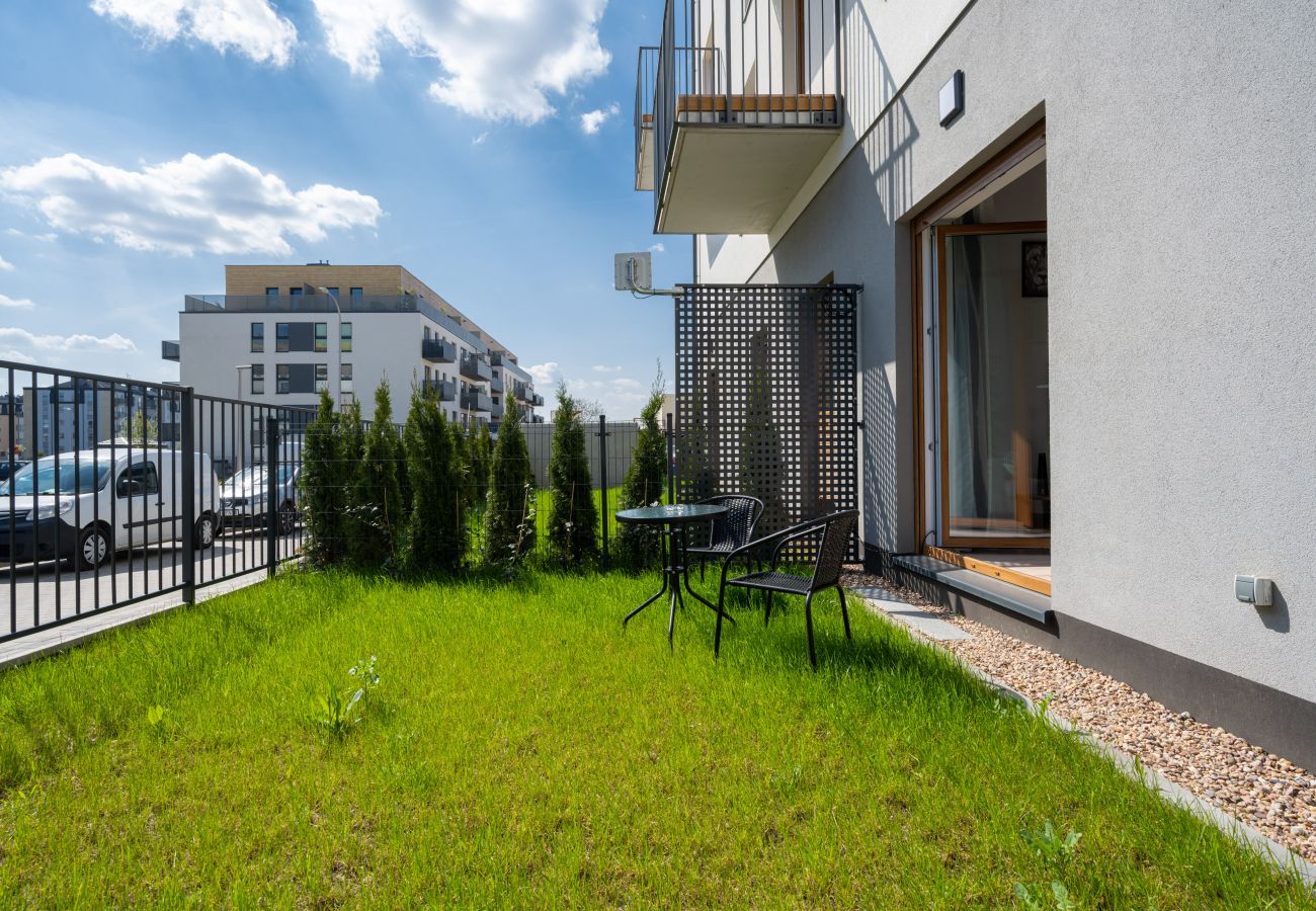 Ferienwohnung in Wrocław - Kajdasza 32 | Moderne Ein-Zimmer-Wohnung mit Terrasse und Parkplatz