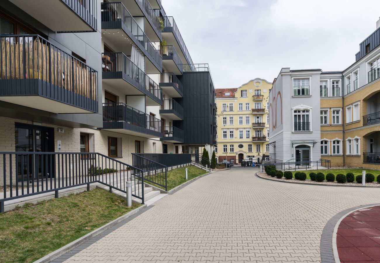 Ferienwohnung in Poznań - Różana 19/131, 1 Schlafzimmer, Balkon