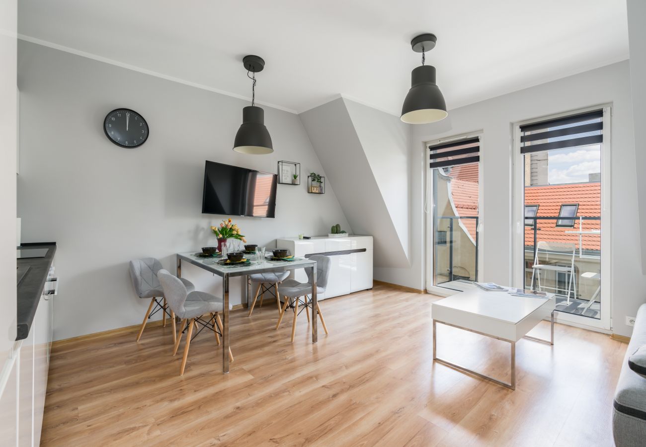 Ferienwohnung in Poznań - Różana 19/131, 1 Schlafzimmer, Balkon