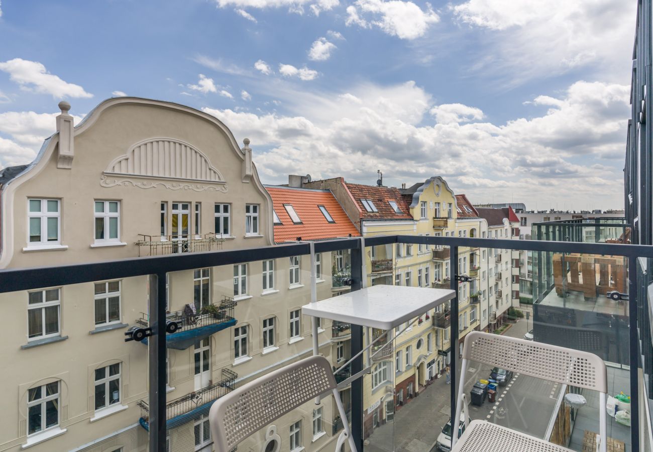 Ferienwohnung in Poznań - Różana 19/131, 1 Schlafzimmer, Balkon