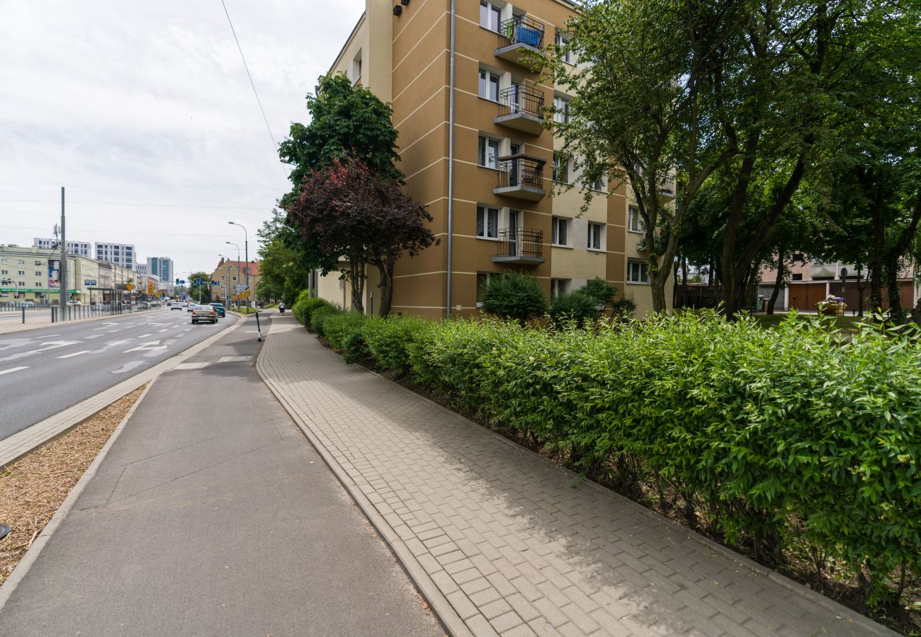 Ferienwohnung in Poznań - Dąbrowskiego 132, 1 Schlafzimmer, Balkon