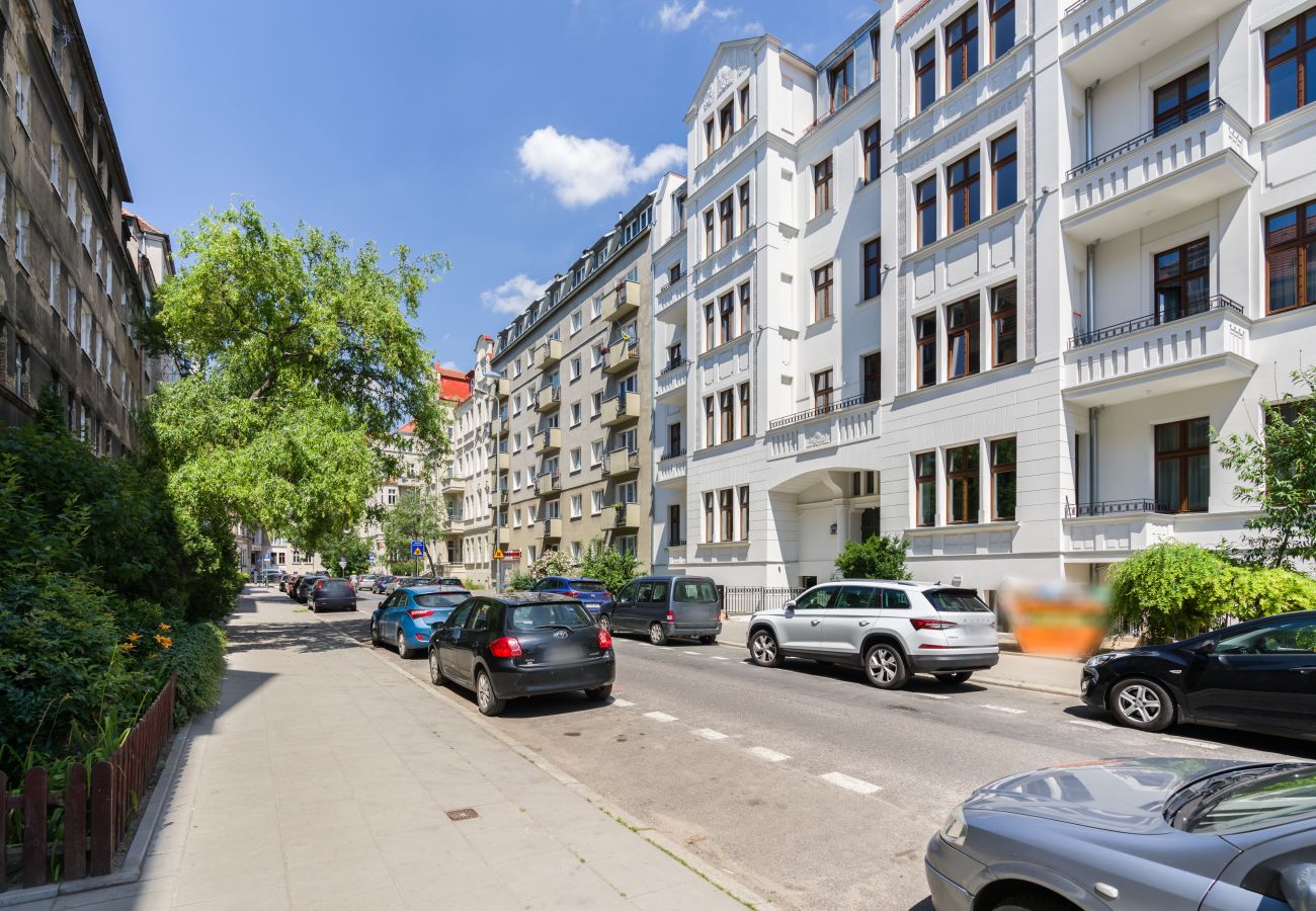 Ferienwohnung in Poznań - Chełmońskiego 10/44, 1 Schlafzimmer, Poznań Łazarz