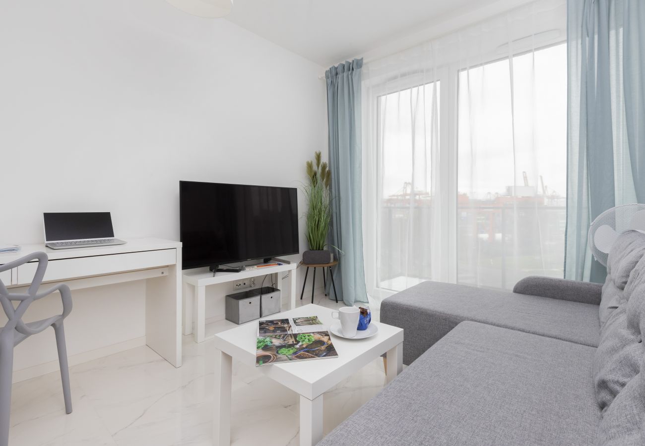 Ferienwohnung in Gdynia - Nasypowa 9/26, 1 Schlafzimmer, Balkon, Parkplatz