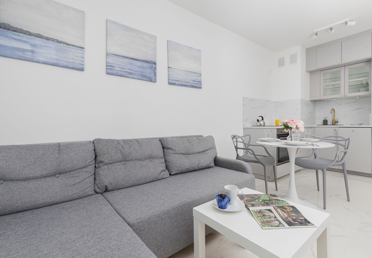 Ferienwohnung in Gdynia - Nasypowa 9/26, 1 Schlafzimmer, Balkon, Parkplatz