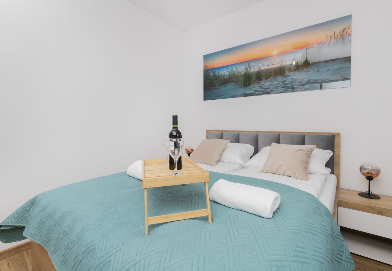 Ferienwohnung in Gdynia - Ignacego Jana Paderewskiego 26/19 | Wifi, 2 Schlafzimmer, Balkon, Parkplatz, Gdynia