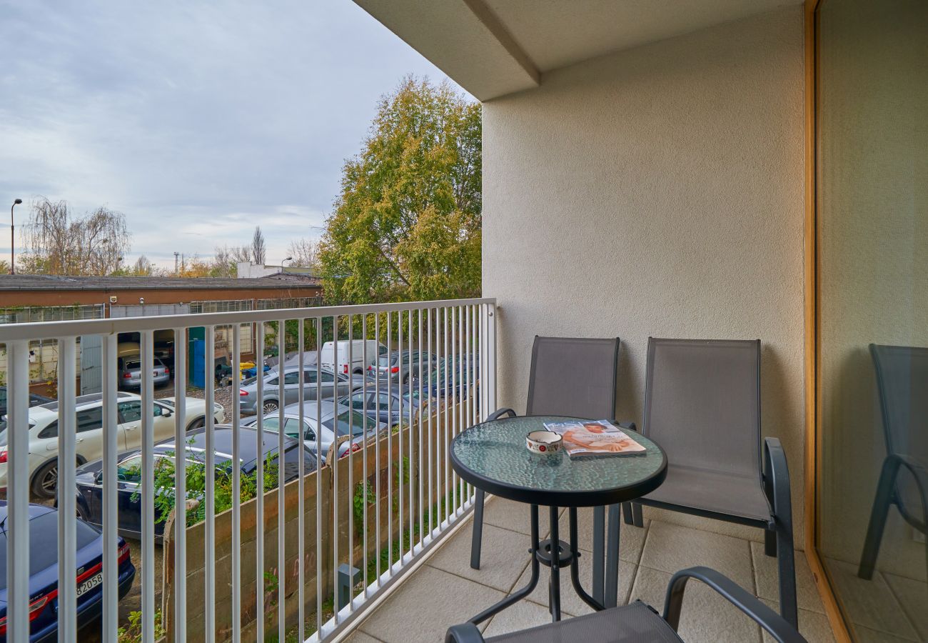 Ferienwohnung in Wrocław - Braniborska 50/6 | Wifi, 1 Schlafzimmer, Balkon, Parkplatz, Breslau