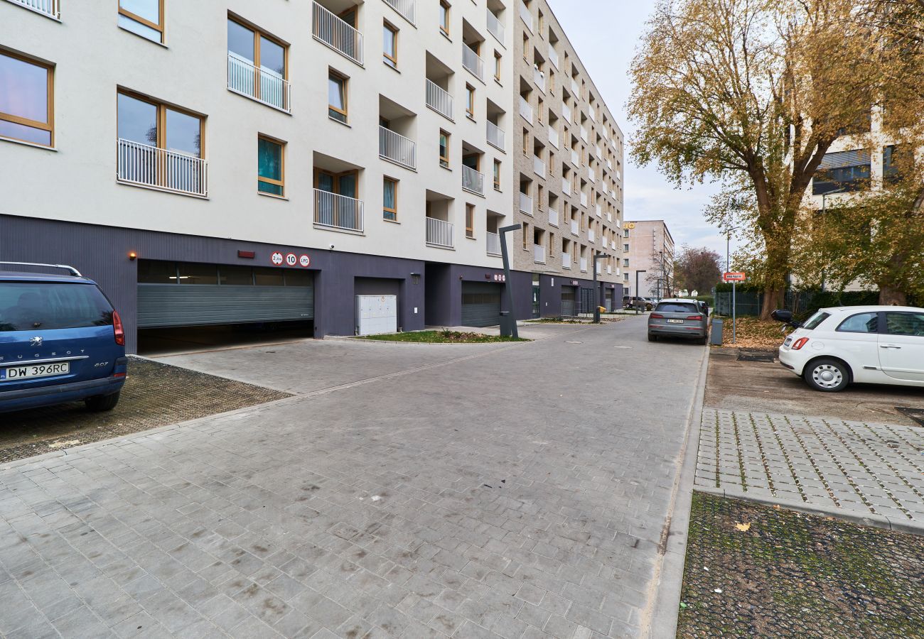 Ferienwohnung in Wrocław - Braniborska 50/6 | Wifi, 1 Schlafzimmer, Balkon, Parkplatz, Breslau