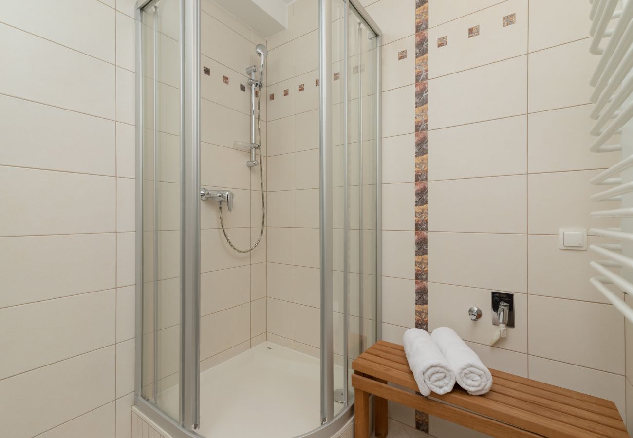 Ferienwohnung in Zakopane - Kaszelewskiego 7D/25 | Wifi, 1 Schlafzimmer, Balkon, Gym & Spa, Zakopane